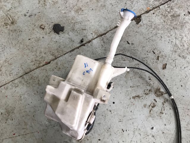 bontott VOLVO V40 Ablakmosó Tartály