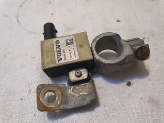 bontott VOLVO V40 Akkumulátor Saru Elektronikával