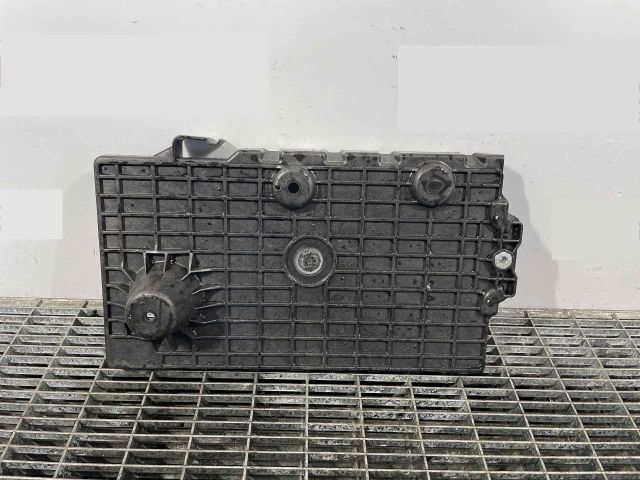 bontott VOLVO V40 Akkumulátor Tartó