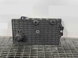 bontott VOLVO V40 Akkumulátor Tartó