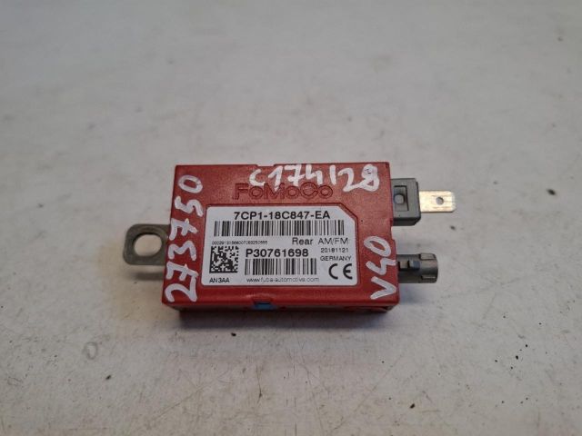 bontott VOLVO V40 Antenna Erősítő