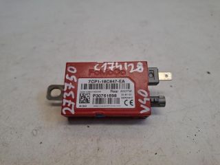 bontott VOLVO V40 Antenna Erősítő