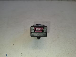 bontott VOLVO V40 Antenna Erősítő