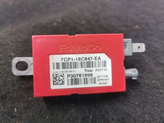 bontott VOLVO V40 Antenna Erősítő