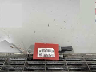 bontott VOLVO V40 Antenna Erősítő