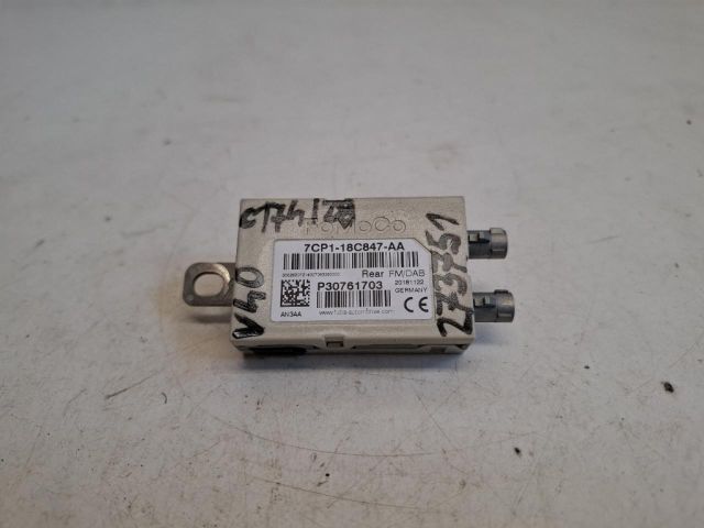 bontott VOLVO V40 Antenna Erősítő