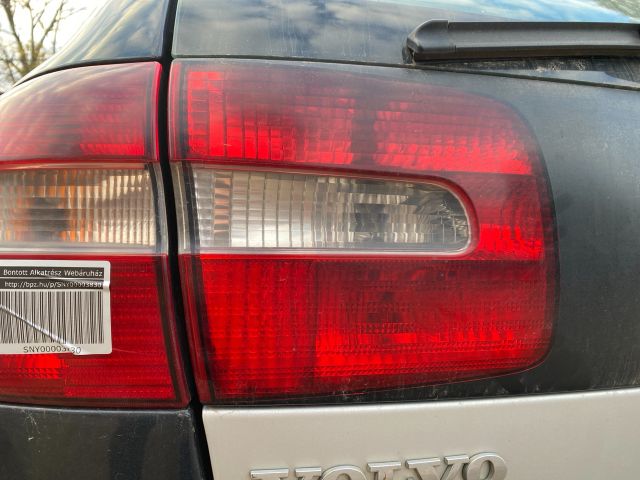 bontott VOLVO V40 Bal Belső Hátsó Lámpa