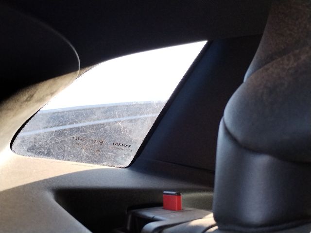 bontott VOLVO V40 Bal C Oszlop Oldalablak Üveg