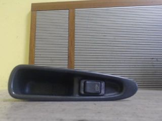 bontott VOLVO V40 Bal első Ablakemelő Kapcsoló