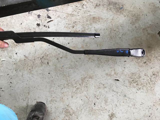 bontott VOLVO V40 Bal első Ablaktörlő Kar