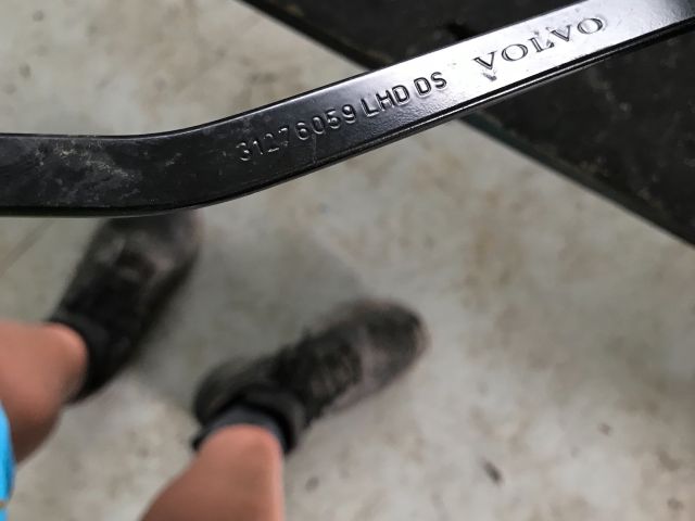 bontott VOLVO V40 Bal első Ablaktörlő Kar