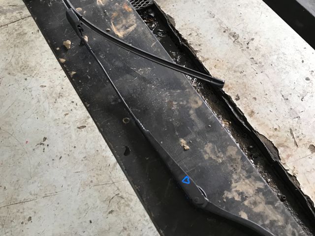 bontott VOLVO V40 Bal első Ablaktörlő Kar