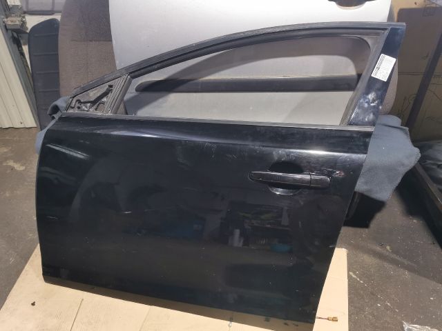 bontott VOLVO V40 Bal első Ajtó (Üres lemez)