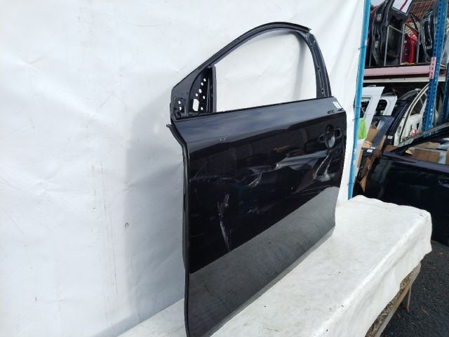 bontott VOLVO V40 Bal első Ajtó (Üres lemez)