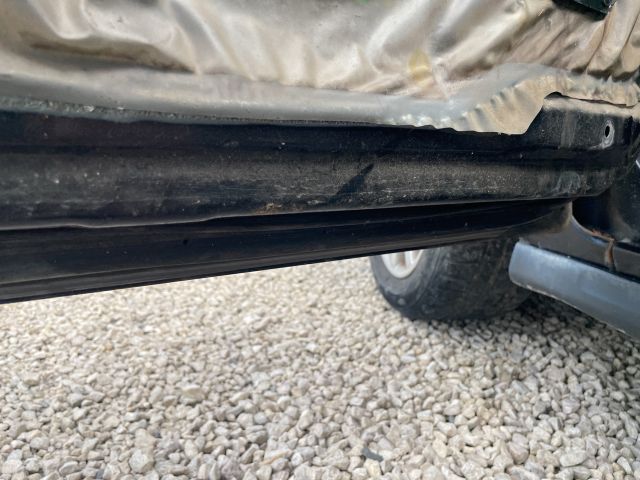 bontott VOLVO V40 Bal első Ajtó (Üres lemez)