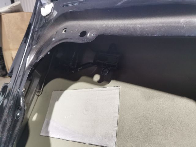 bontott VOLVO V40 Bal első Ajtó (Üres lemez)