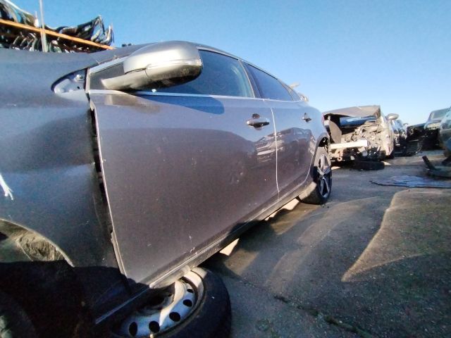 bontott VOLVO V40 Bal első Ajtó (Üres lemez)