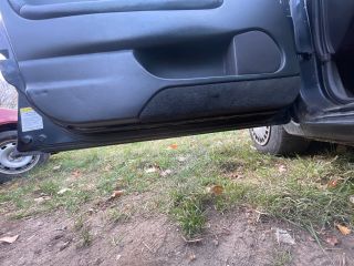 bontott VOLVO V40 Bal első Ajtó (Üres lemez)