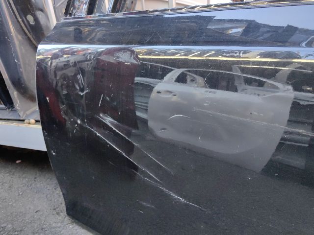 bontott VOLVO V40 Bal első Ajtó (Üres lemez)