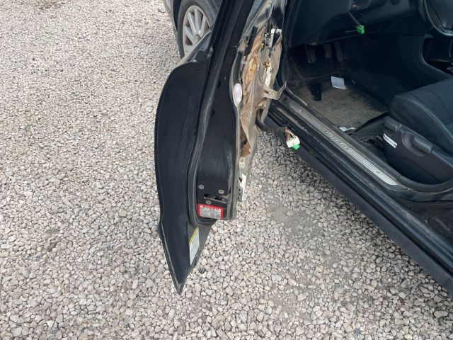 bontott VOLVO V40 Bal első Ajtó (Üres lemez)