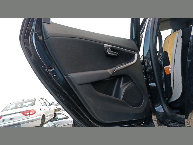 bontott VOLVO V40 Bal első Ajtózár