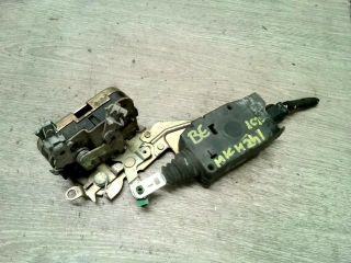 bontott VOLVO V40 Bal első Ajtózár