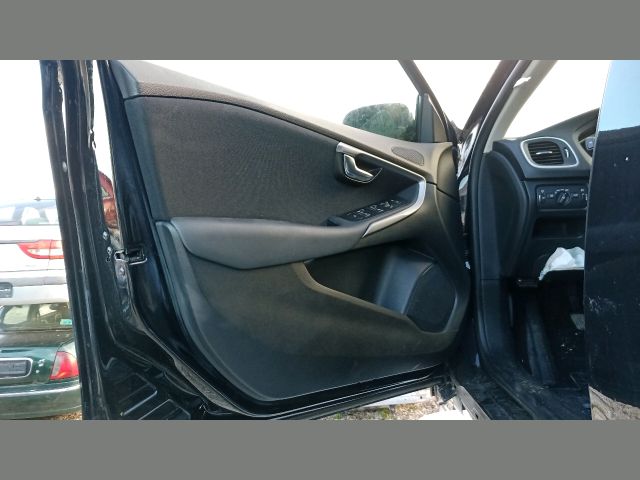 bontott VOLVO V40 Bal első Ajtózár