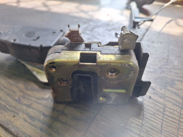 bontott VOLVO V40 Bal első Ajtózár