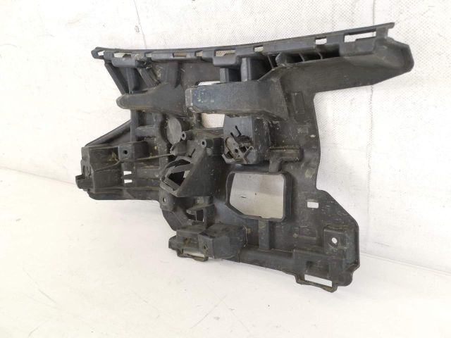 bontott VOLVO V40 Bal első Lökhárító Tartó (Műanyag)