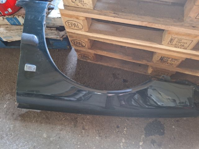 bontott VOLVO V40 Bal első Sárvédő