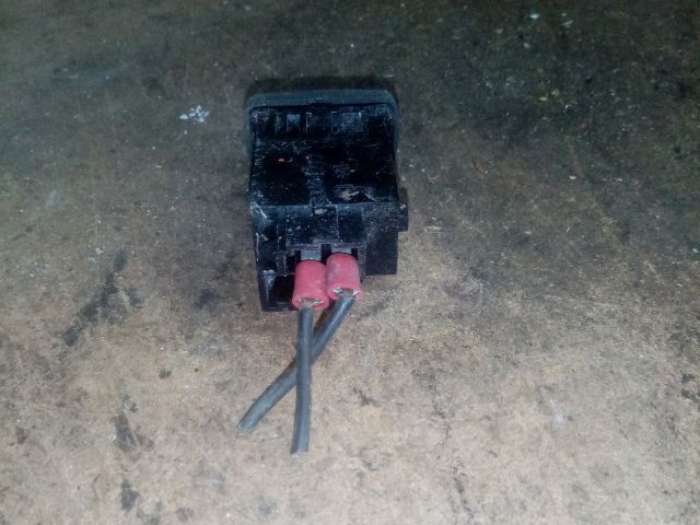 bontott VOLVO V40 Bal első Ülésfűtés Kapcsoló