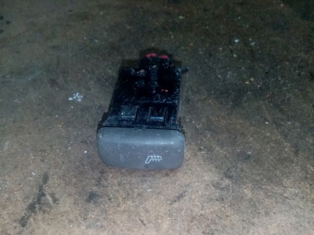 bontott VOLVO V40 Bal első Ülésfűtés Kapcsoló