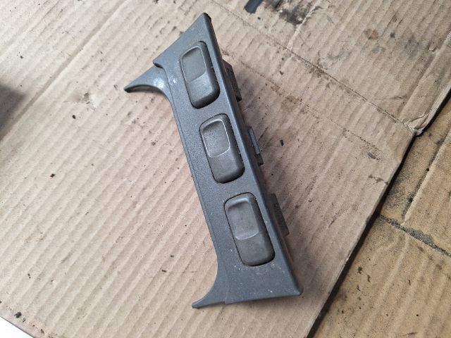 bontott VOLVO V40 Bal első Ülésfűtés Kapcsoló