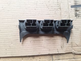 bontott VOLVO V40 Bal első Ülésfűtés Kapcsoló