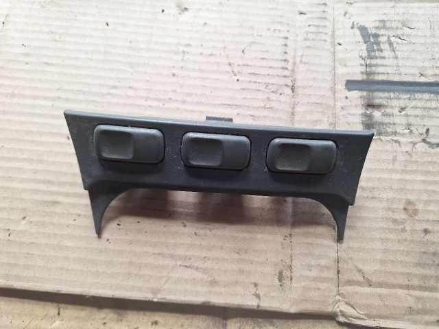 bontott VOLVO V40 Bal első Ülésfűtés Kapcsoló