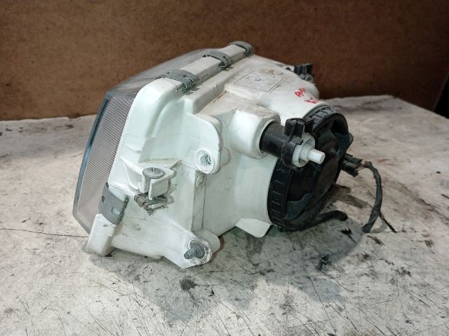 bontott VOLVO V40 Bal Fényszóró