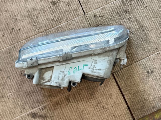 bontott VOLVO V40 Bal Fényszóró