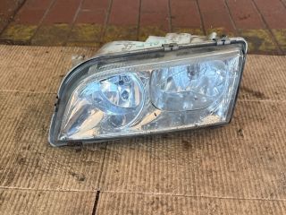 bontott VOLVO V40 Bal Fényszóró