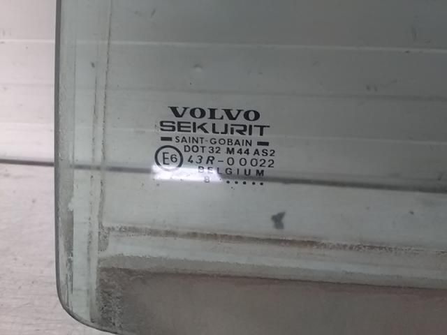 bontott VOLVO V40 Bal hátsó Ablak