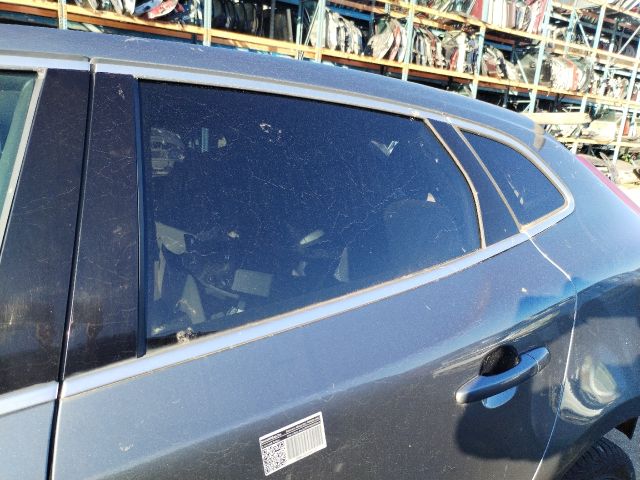 bontott VOLVO V40 Bal hátsó Ablak