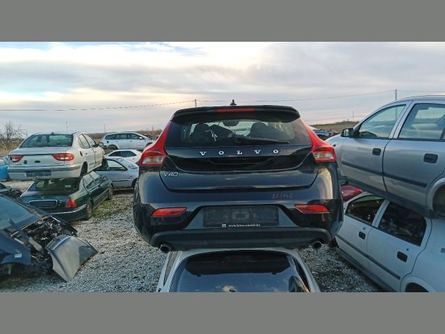 bontott VOLVO V40 Bal hátsó Ajtó Kárpit