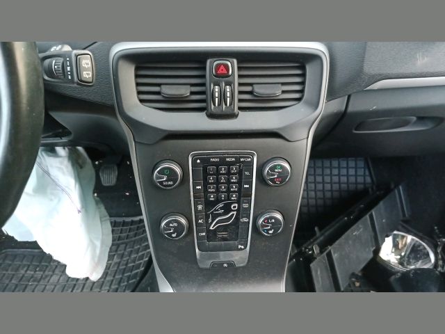 bontott VOLVO V40 Bal hátsó Ajtó Kárpit