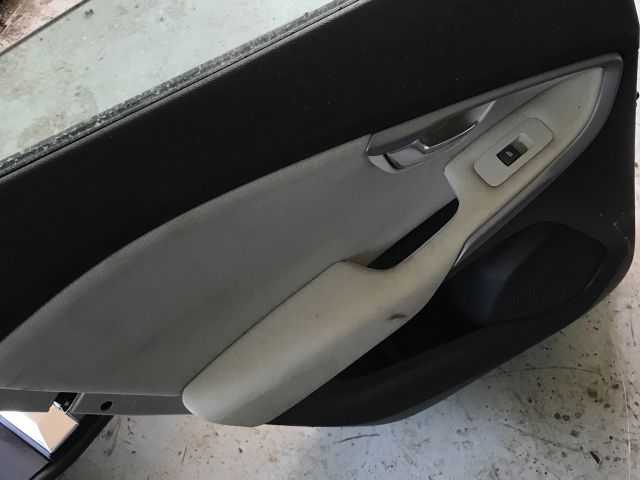bontott VOLVO V40 Bal hátsó Ajtó (Részeivel)