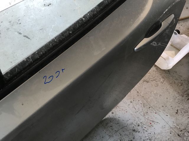 bontott VOLVO V40 Bal hátsó Ajtó (Részeivel)