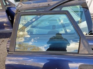 bontott VOLVO V40 Bal hátsó Ajtó (Részeivel)