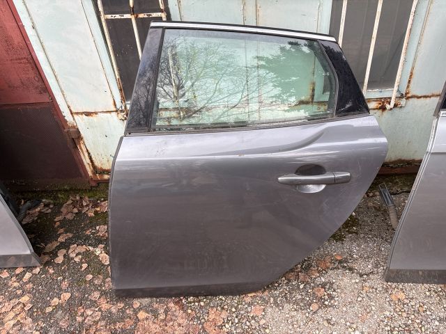 bontott VOLVO V40 Bal hátsó Ajtó (Részeivel)