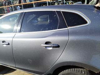 bontott VOLVO V40 Bal hátsó Ajtó (Üres lemez)
