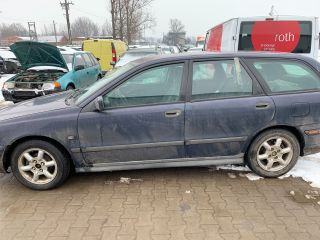 bontott VOLVO V40 Bal hátsó Ajtó (Üres lemez)