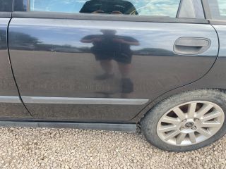 bontott VOLVO V40 Bal hátsó Ajtó (Üres lemez)