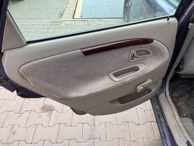 bontott VOLVO V40 Bal hátsó Ajtóhatároló